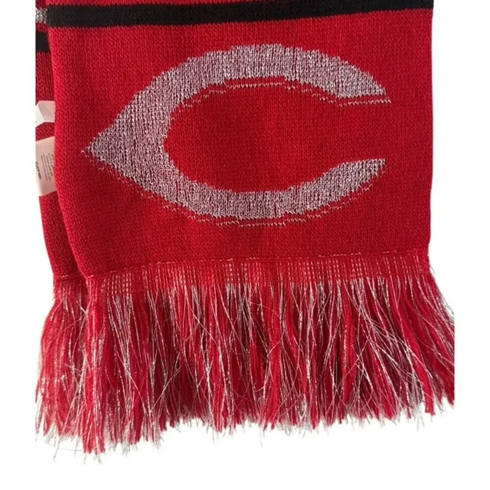 MLB Cincinnati Reds Team Scarf Red Knit Fringe Scarf NWT